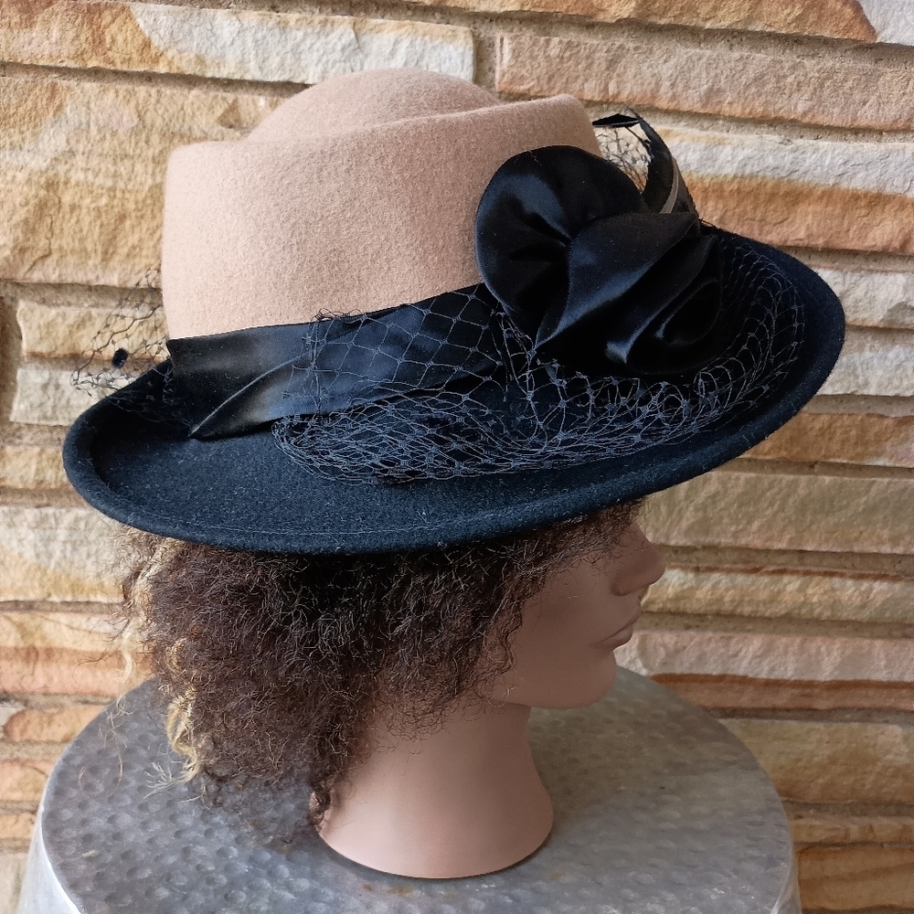 Vintage Michael Howard Mr Charles 100% Wool Ladies Hat - Picture 2 of 12